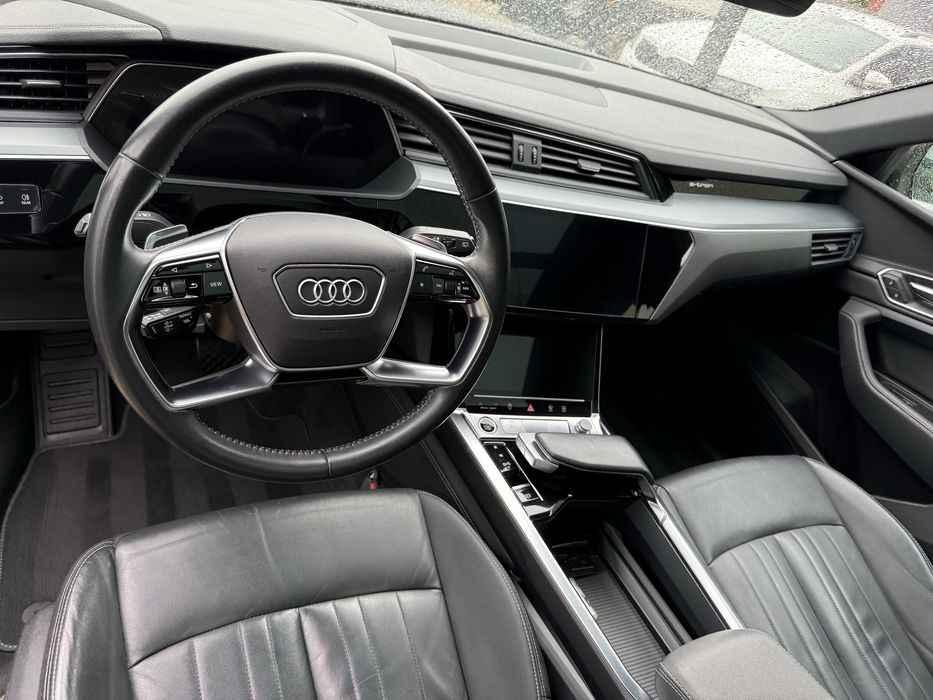 Audi e-tron 55 Quattro 2021 | 408 CP | Piele | Full Electric | Impecabil