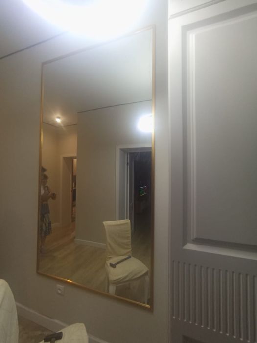 Зеркала с рамками и подсветкой