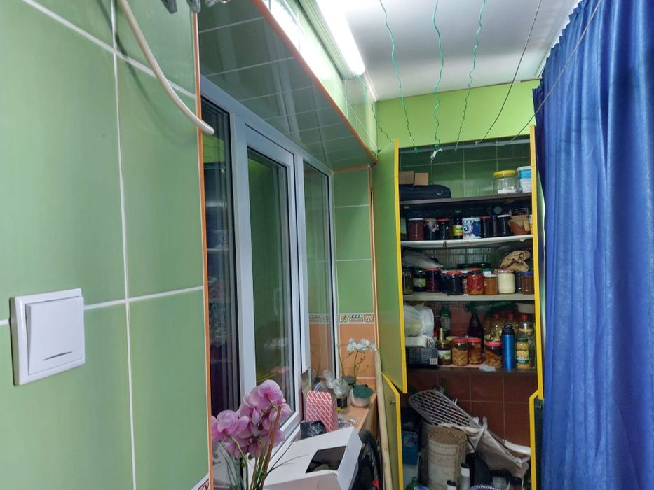 APARTAMENT 3 CAMERE DECOMANDAT ! OFERTĂ.! 75 mp, spațios , etajul 2, preț bun