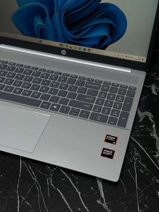 Kuchli  Noutbuk HP Omnibook 5