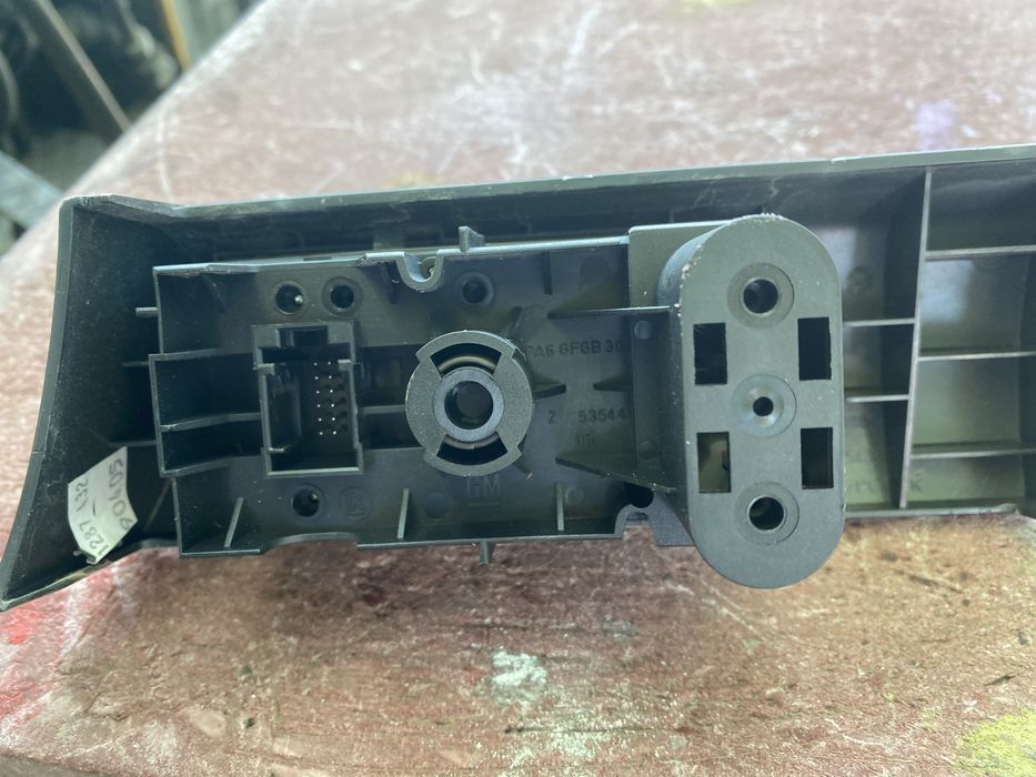 Копче за фарове на опел астра хаш