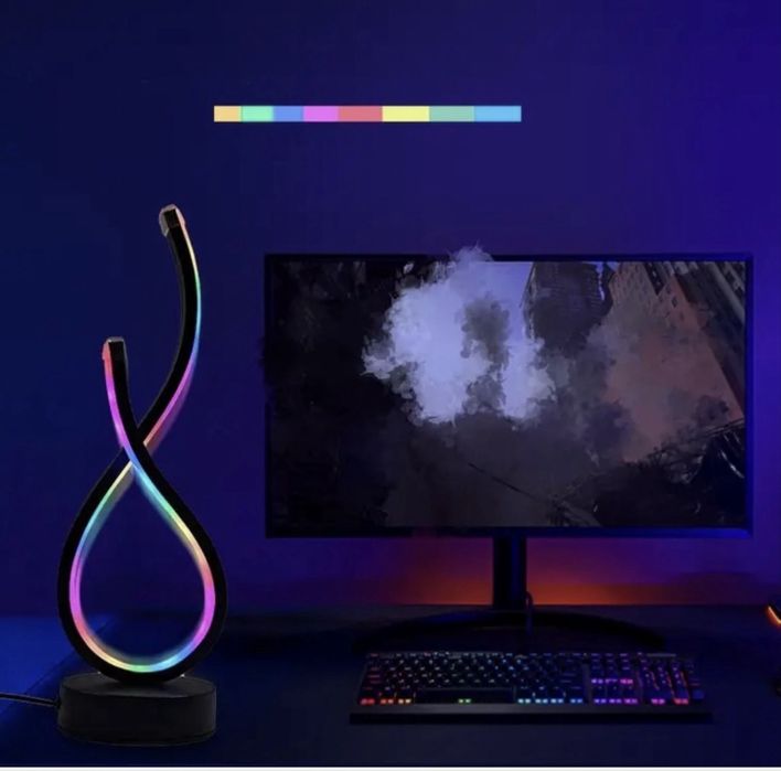 Lampa in forma de infinit