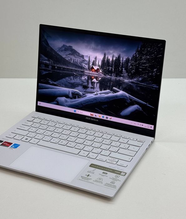 Asus ZenBook S 13 OLED