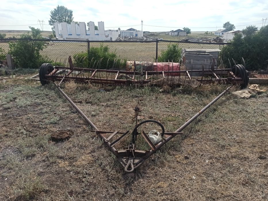 Продам трактор Юмз