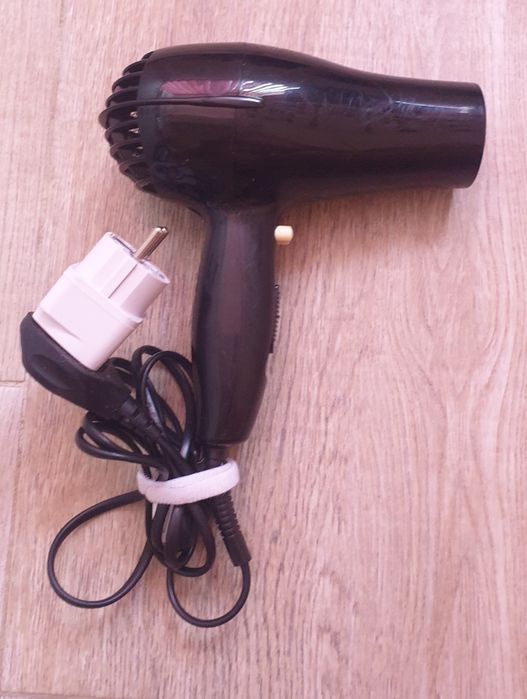 Продавам Сешоар BaByliss 2000w