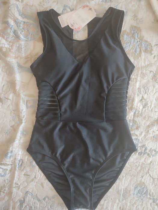 Купальник слитный закрытый