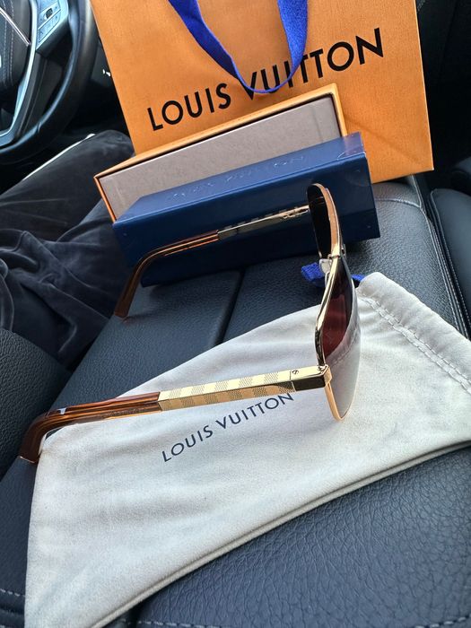 Ochelari originali Louis Vuitton aurii Attitude Gold Noi