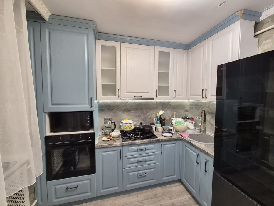 Кухонный гарнитур угловой