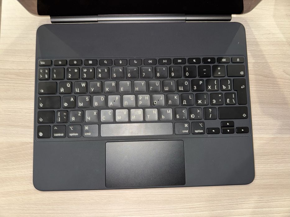 Продаю iPad Air 13 дюймов (M2) Wi-Fi