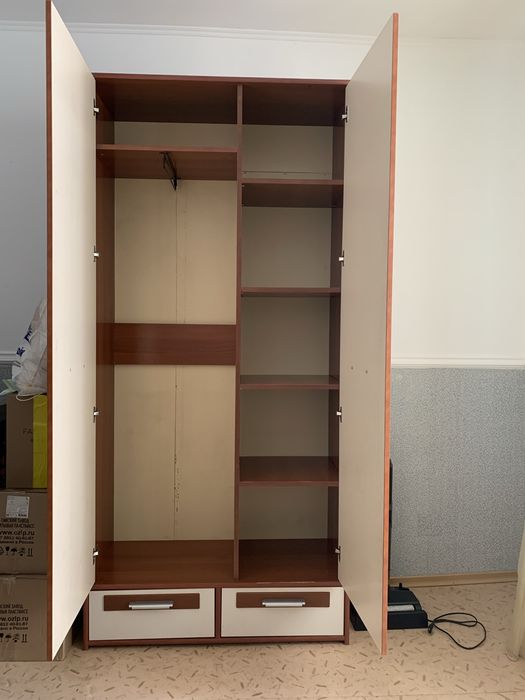 Продам стол , стол.