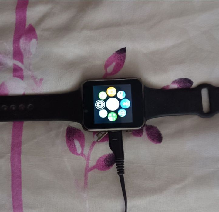 Smart watch ceas cu cartelă sim , card microsd și webcam