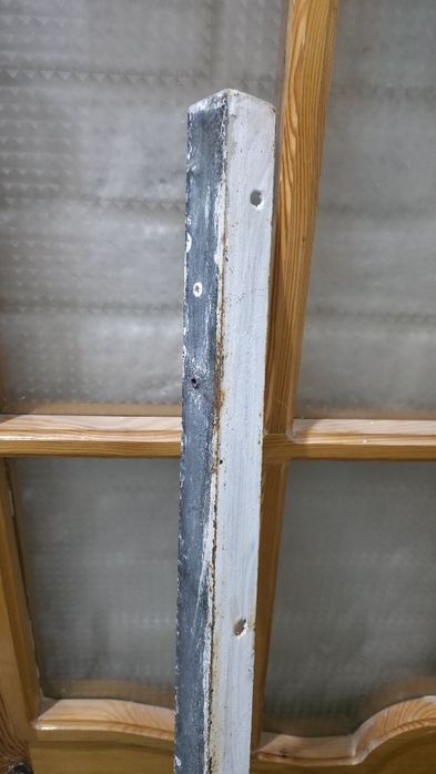 Продам угольник 3 см × 3 см