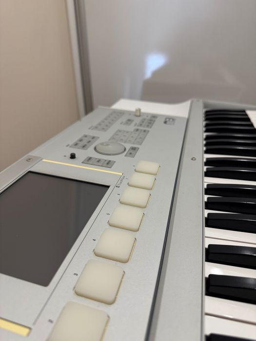 Продавам Korg M3 XPanded