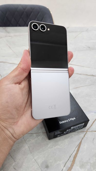 Samsung Galaxy Flip 6