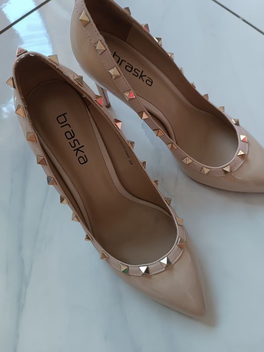 Продам туфли лаковая кожа!!!