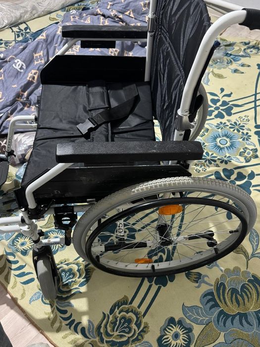 Коляска инвалидная