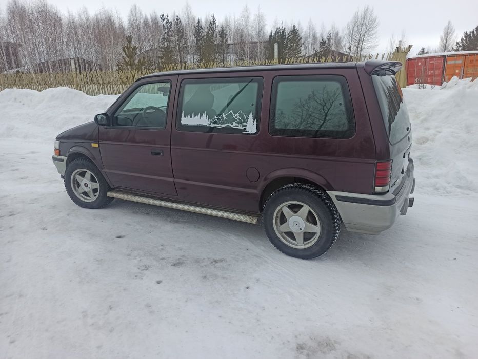 Крайслер Вояджер 2.5 Бензин