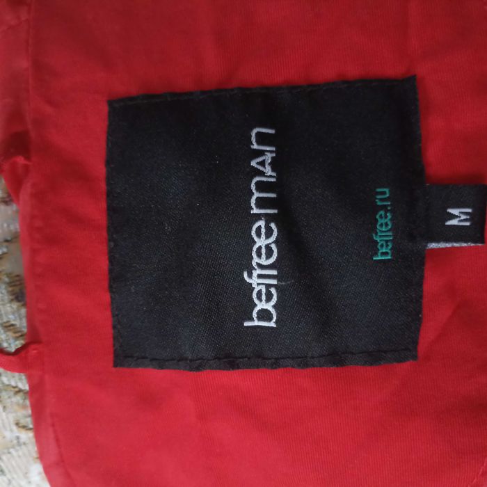 Продаю куртку новую