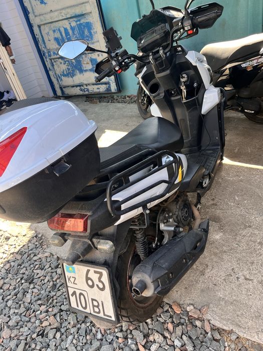 Продам скутер танк