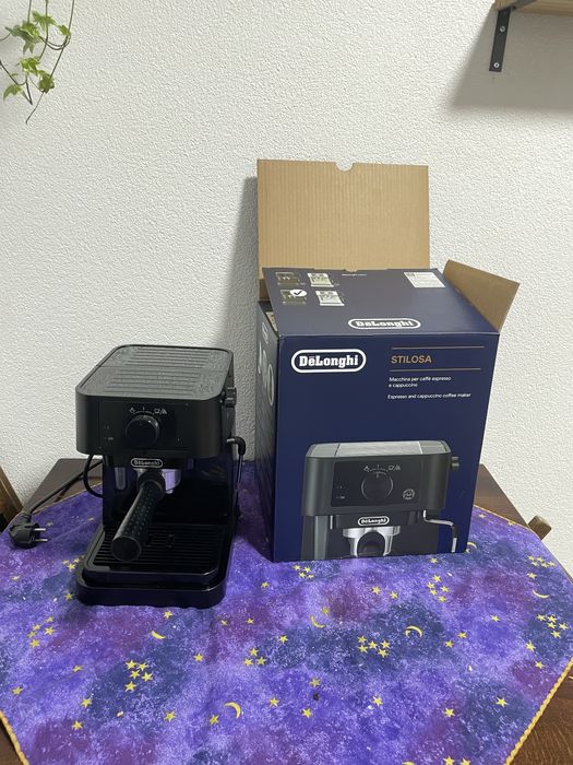 Aparat de cafea dellonghi