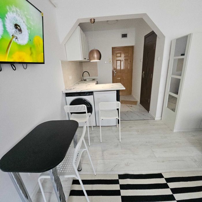 Inchiriez garsoniera zona Racadau