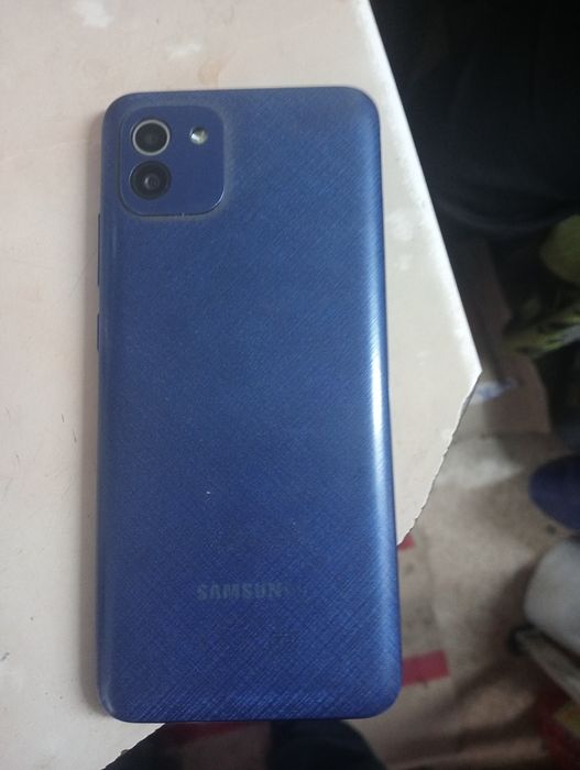 Продам Самсунг А03