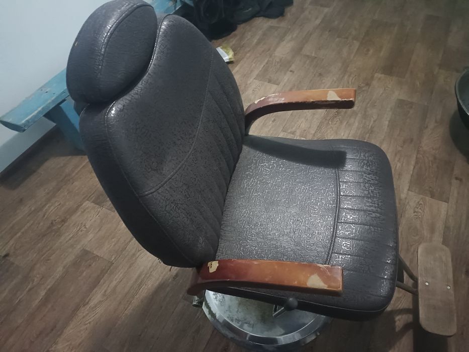 Кресло для парихмахера