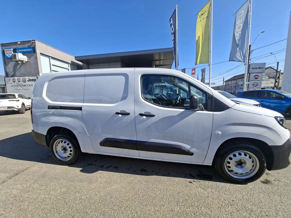 Opel COMBO VAN sub 2,5T- capacitate incarcare 2 europaleti Opel Combo VAN L2 sub 2,5T 1.5 100CP FWD - capacitate incarcare 2 euro