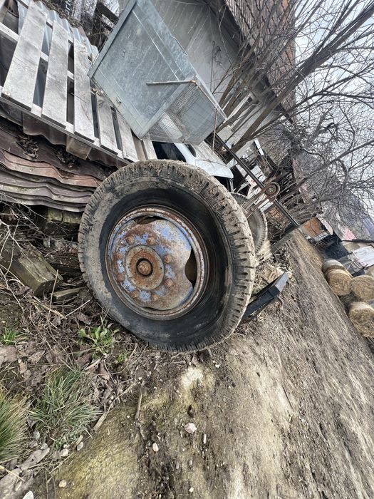 Axe remorca româneasca