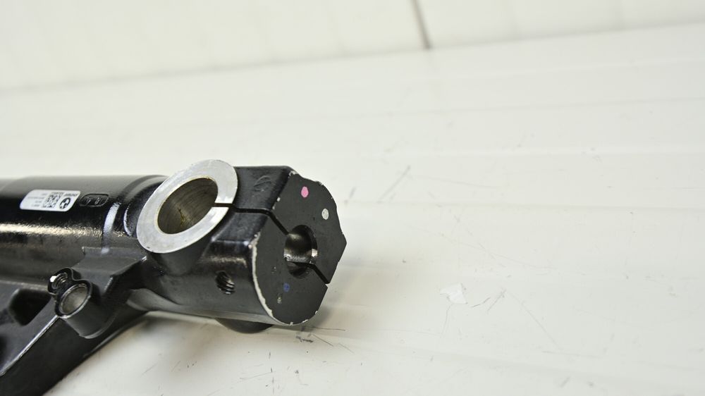 Tub Picior Furca Suspensie Stanga BMW RNineT Scrambler / Urban G / S