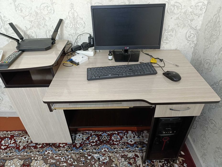 Kompyuter sotiladi Intel 2.9 GHz RAM 4GB HDD 512GB Stoli ham beriladi