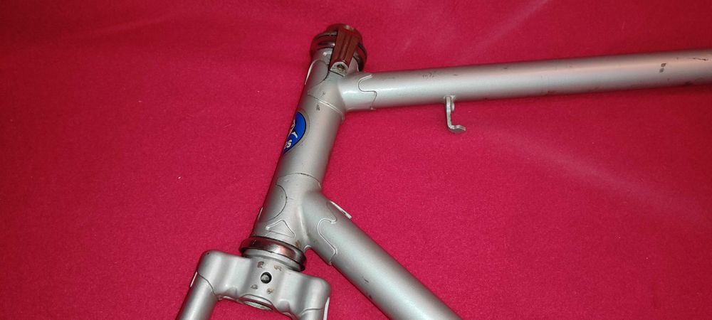cadru + furca bicicleta favorit 28 - cititi anuntul