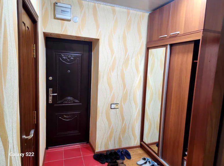 Квартира на Ц14-Ганга 2/3/4 общ пл 50м с обстановкой