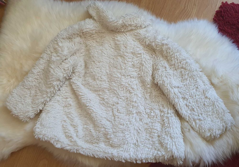 Haina alba blanita fetite 2-3 ani F&F