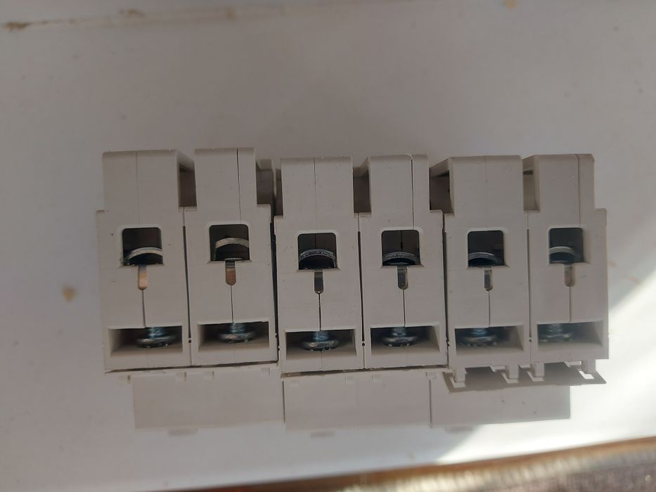 Продам автоматические выключатели