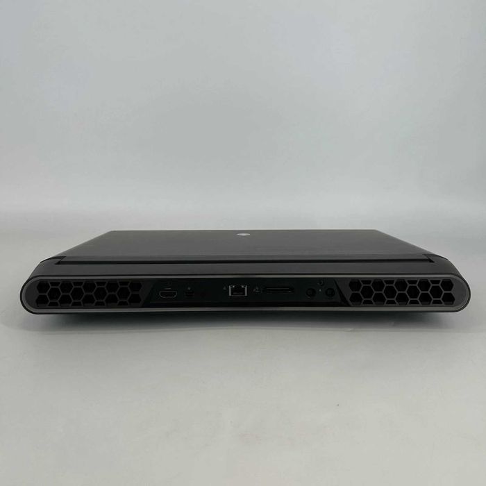 Лаптоп Alienware Area-51m R2 2080 Super 8GB, 10900K десктоп компоненти