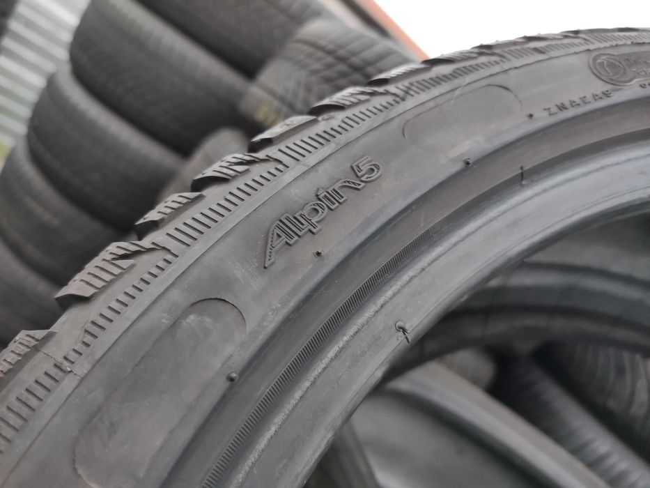 2бр Зимни гуми 215 40 17 - Michelin