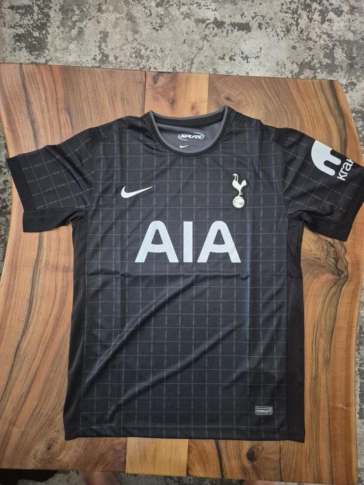 Новите тениски на Тотнъм 25/26