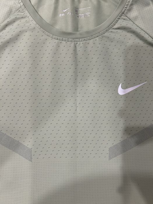 Футболка Nike Dri-Fit