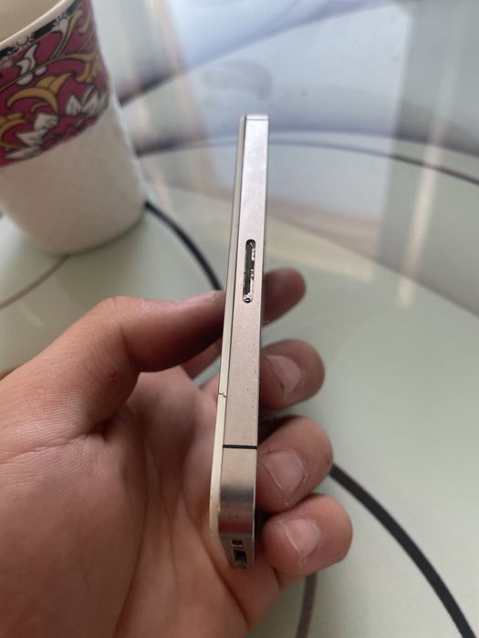 Iphone 4S pentru piese