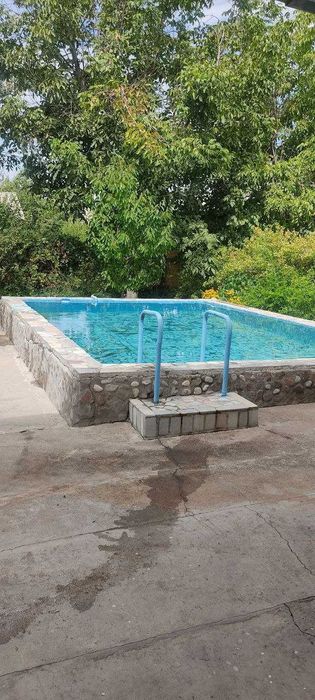 Продаётся дача в районе Паркент