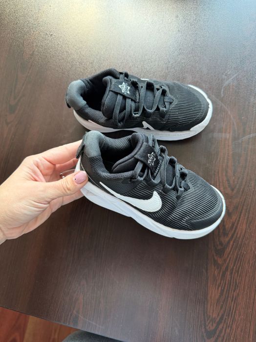 Nike детски маратонки 27