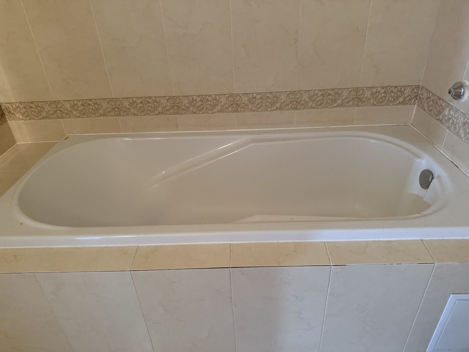 Ванна акриловая. Срочно!!!