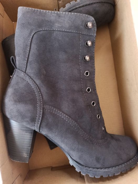 Дамски боти велур