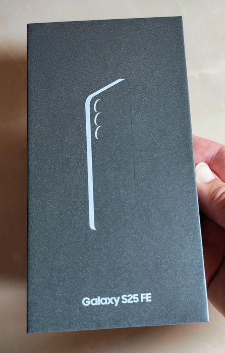 SAMSUNG S25 FE 5G  Jetblack Duos 8/128 GB  sigilat !