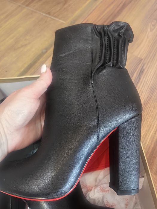 Продам срочно ботинки