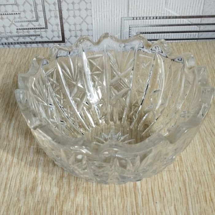 Хрустальные и стеклянные салатники
