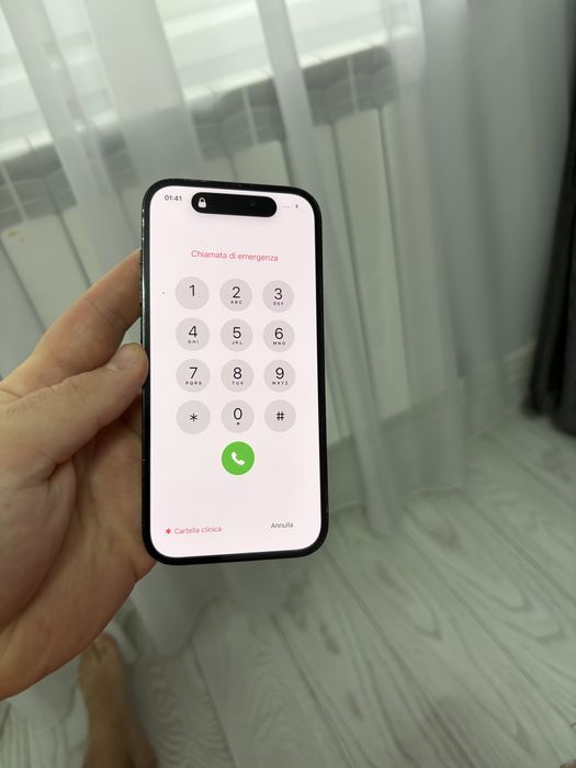 Vand iphone 14 pro pentru piese