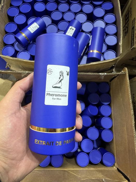Pheromone 21+ Erkak va Ayol