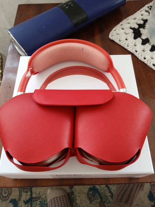 Продам наушники airpods max